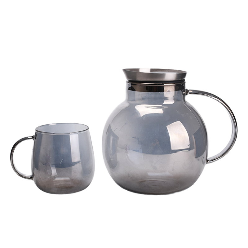 Round Borosilicate Glass Pitcher with Metal Lid and Glass Handle 1.7L (59-2139)